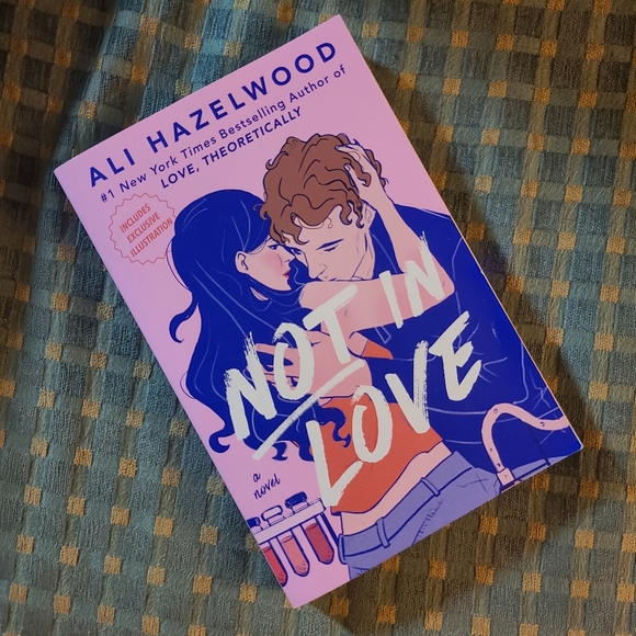 Ali Hazelwood book - Picture 1 of 2